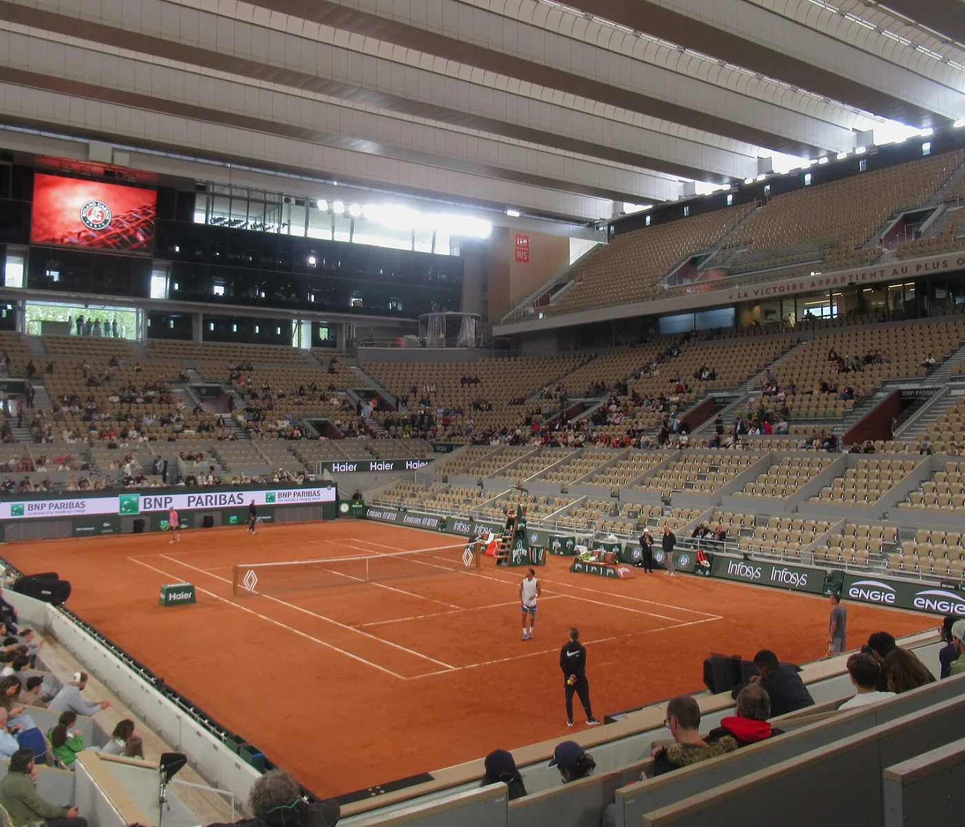 Tenniscore : pourquoi le tennis est devenu une tendance mode