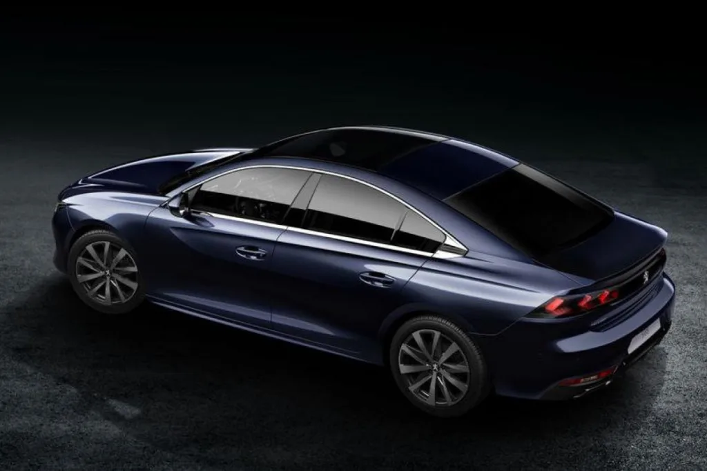 La Peugeot 508.