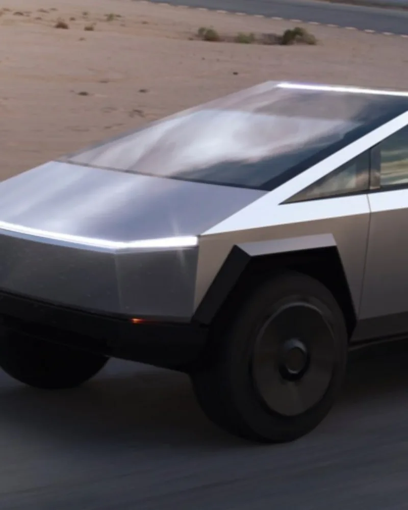 La Tesla Cybertruck fait partie des nouveaux modèles mis à l'honneur au salon de Los Angeles.