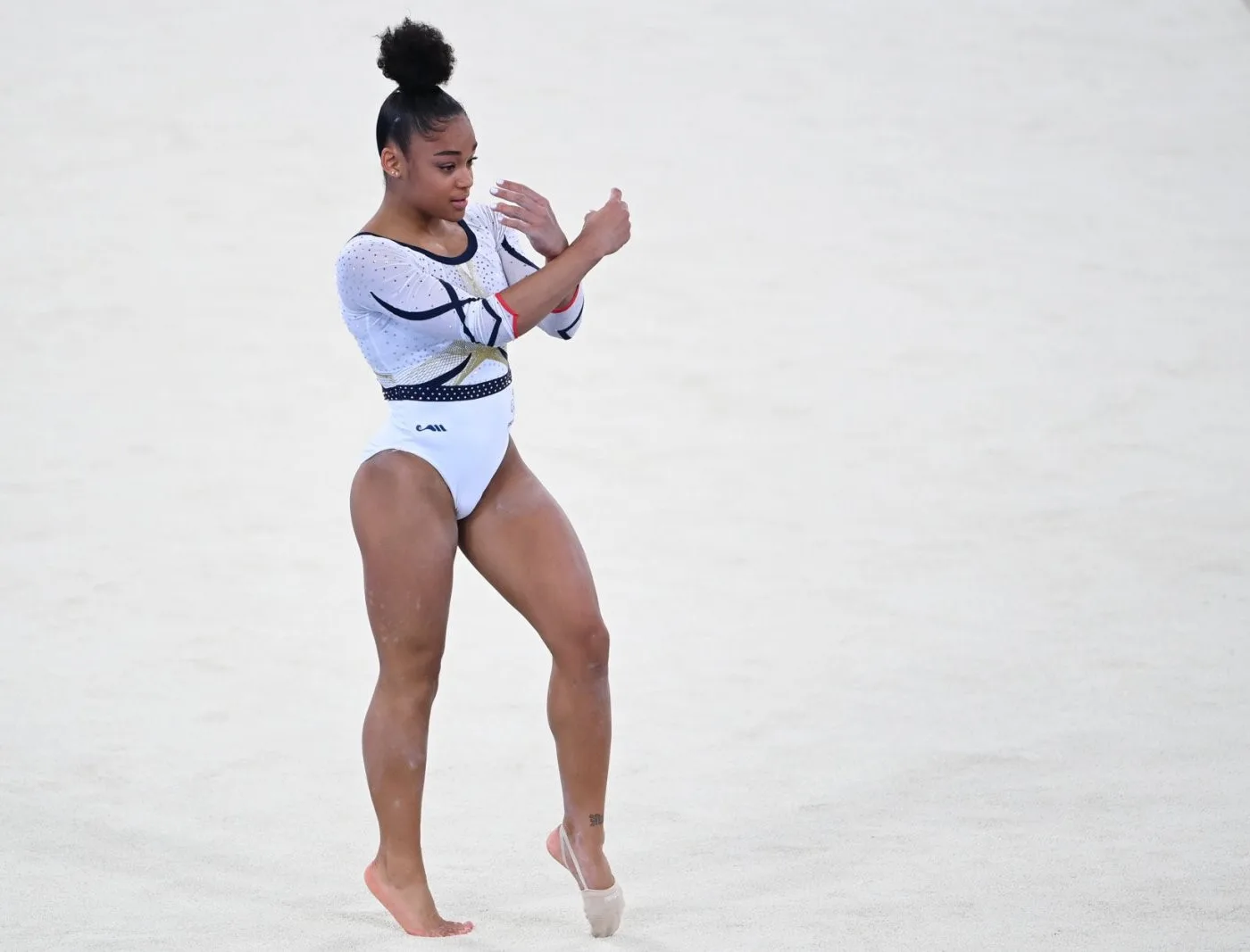 La Française Mélanie de Jesus de Santos aux derniers Jeux Olympiques et son justaucorps Christian Moreau.