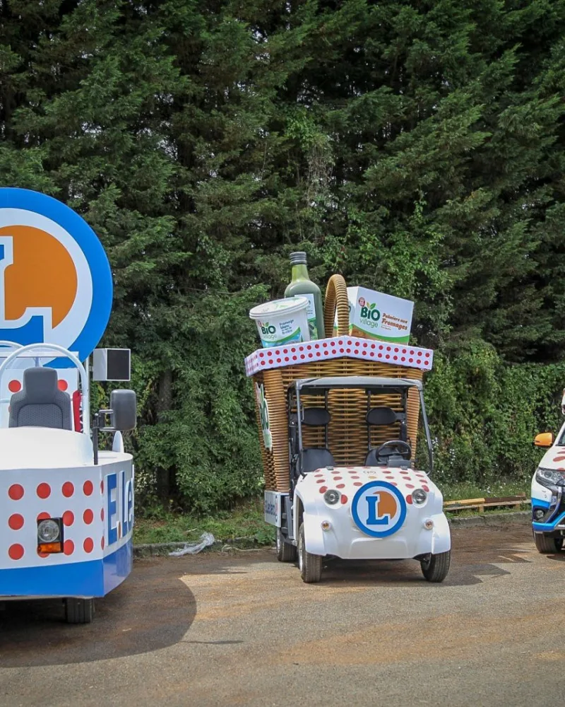 Dans les coulisses de la caravane du Tour de France