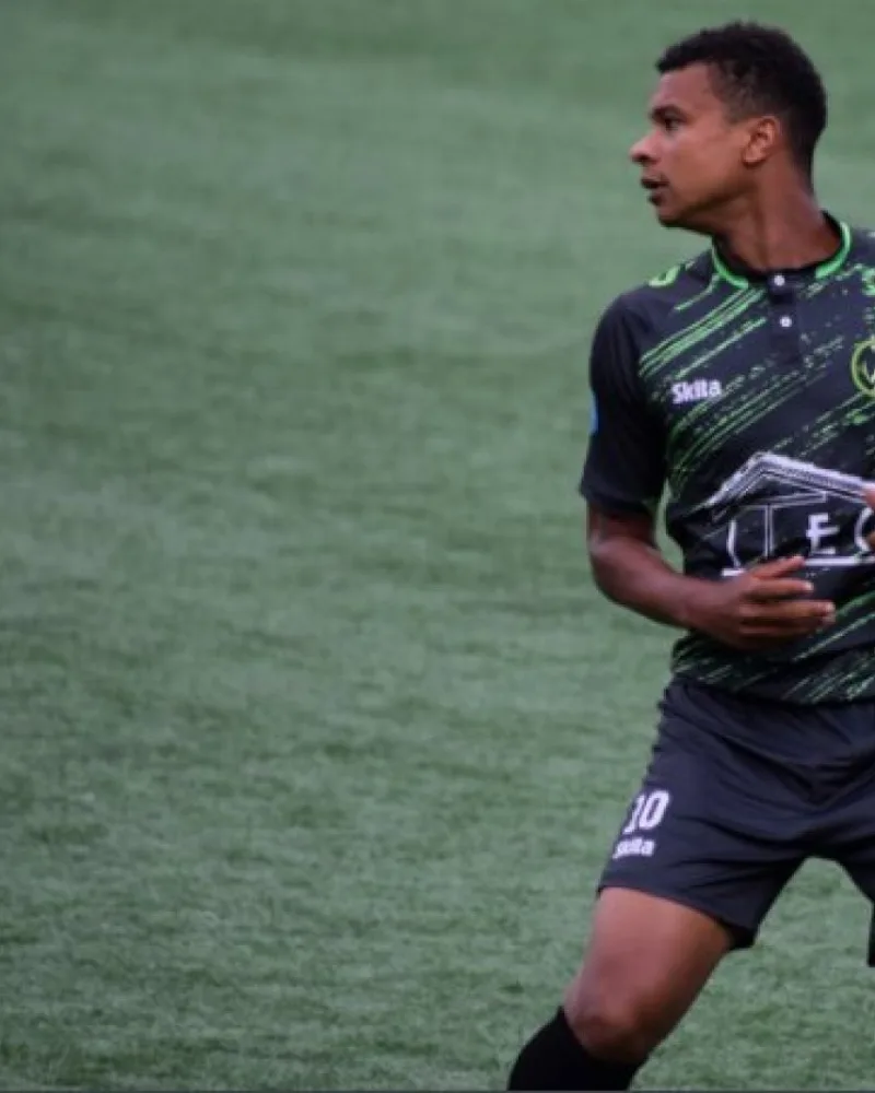 Les maillots du Paris 13 Atletico répondent aux couleurs historiques du club avec un design unique.