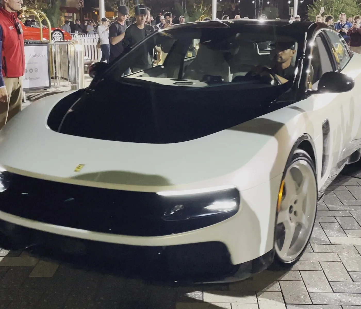 Ferrari Luce : la première Ferrari électrique divise