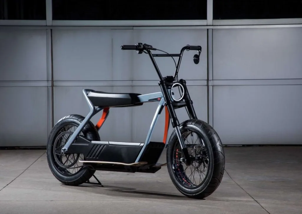( - ) Harley-Davidson DR