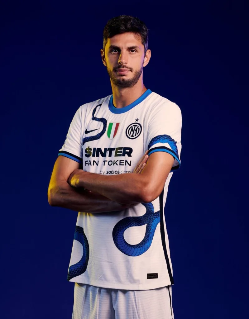 Le maillot extérieur original de l'Inter Milan.