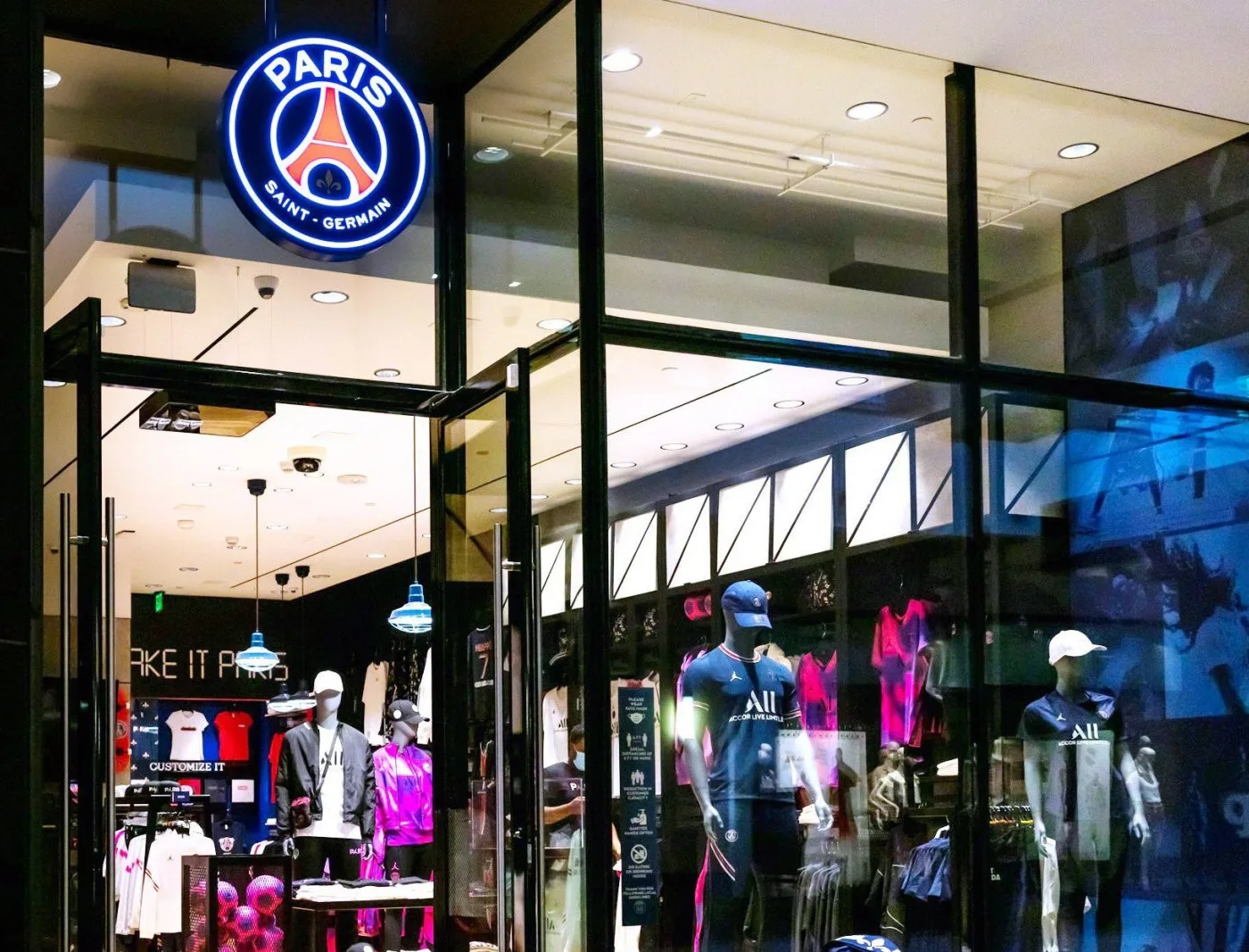 La première boutique permanente du PSG à Los Angeles.