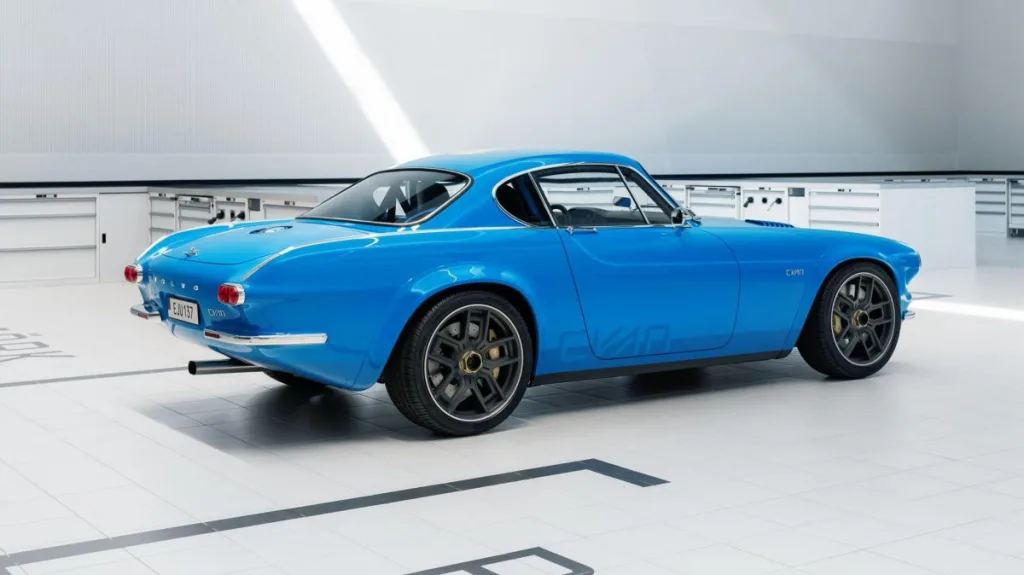 Cyan Racing réinvente la Volvo P1800.