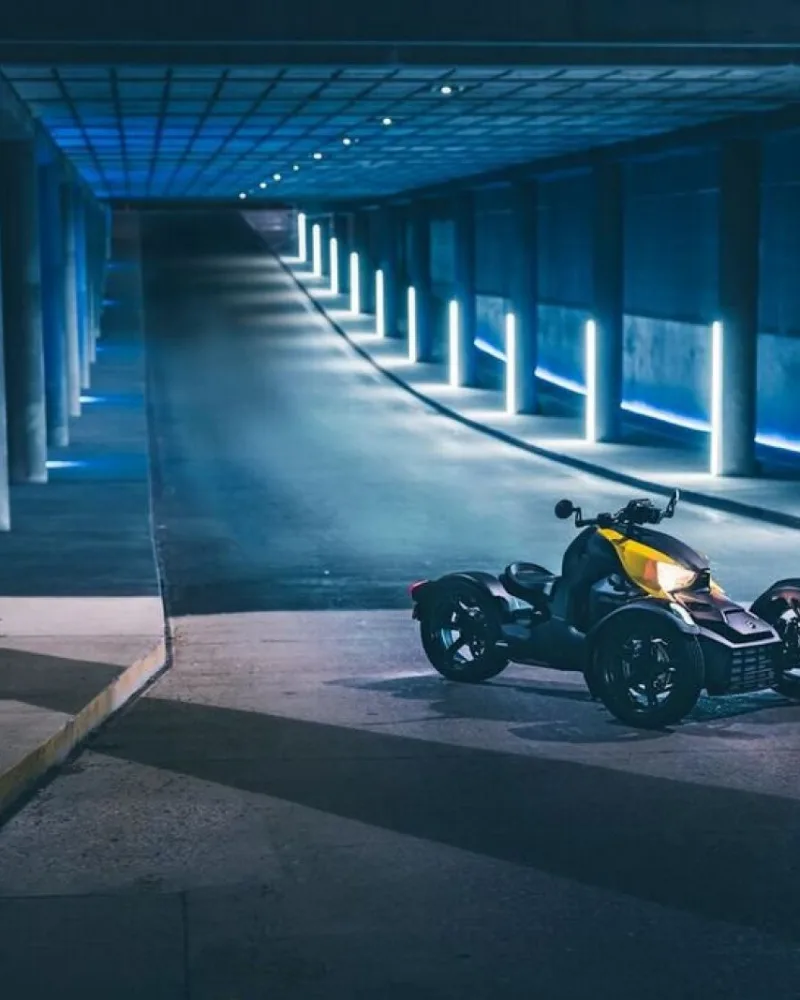 Les 7 motos 3 roues les plus cool du moment.