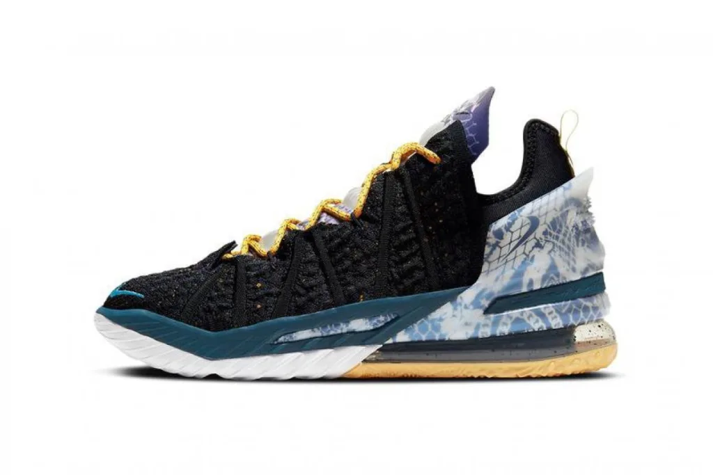 LeBron 18 Reflections.