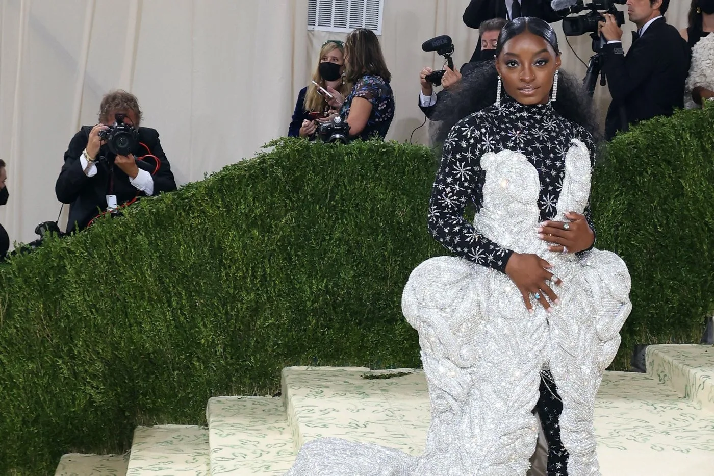 Mode : les gymnastes US enflamment le Met Gala