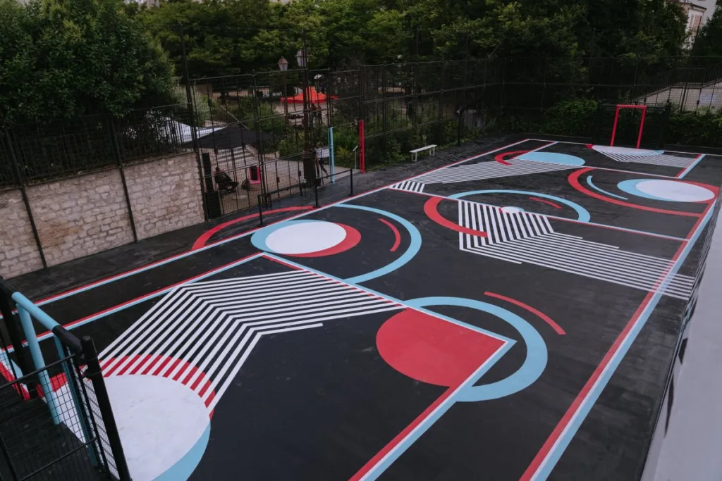Le terrain de football du square Léon Serpollet a été rénové par TikTok.