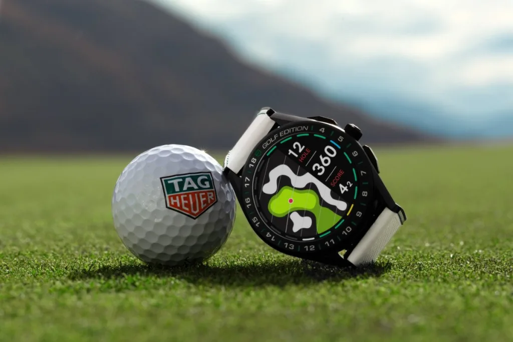 Montre Connected Golf Edition, TAG Heuer, 2 400 €.
