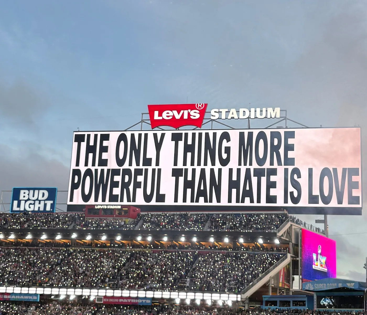 Super Bowl LX : Seattle au sommet, Bad Bunny en spectacle