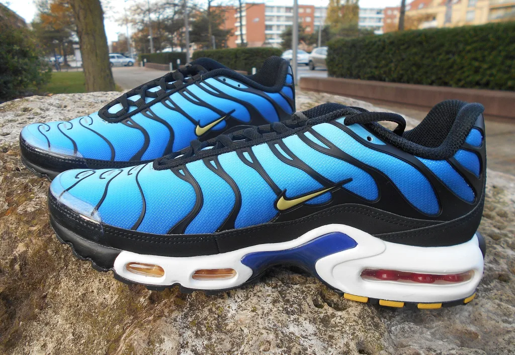 Nike Air Max Plus Hyper Blue