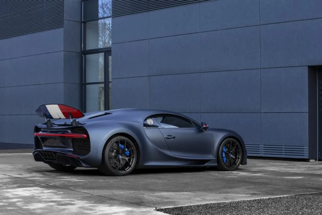 ( - ) Bugatti DR
